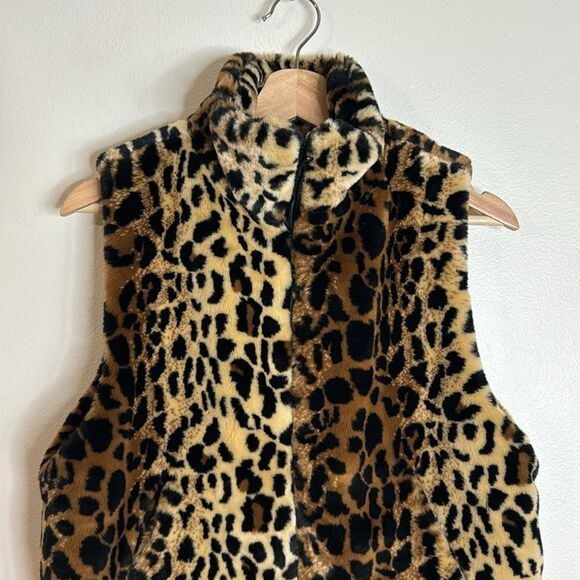 Cejon ladies leopard print faux fur zip up vest size medium - Picture 2 of 10